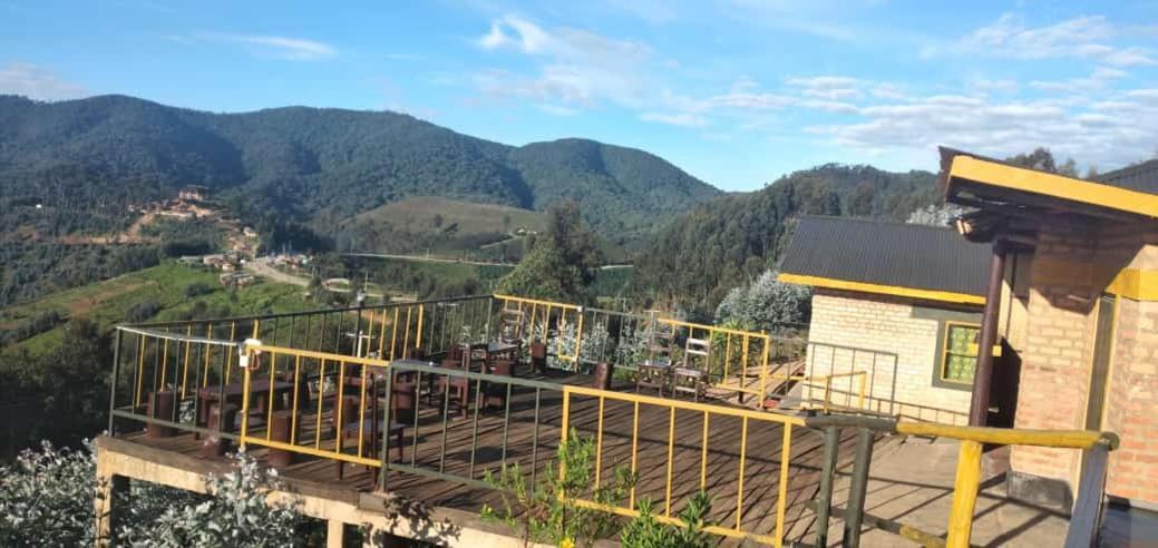 Nyungwe Village Kitabi Екстериор снимка